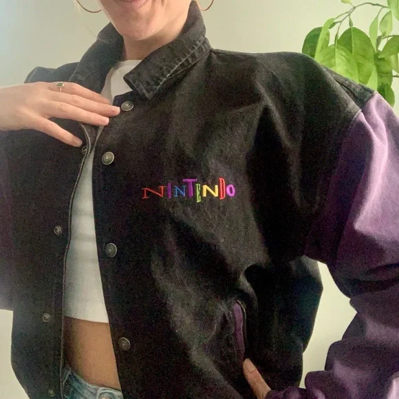 Vintage 90s Nintendo Women's Black and Purple Varsity Jacket - Picture 7 of 16